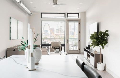 City Views! - Chic Jefferson Park Condo - Tesoro - Foto 5