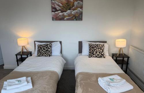 Sittingbourne Lodge, free car park - 4 Cars - Photo 43