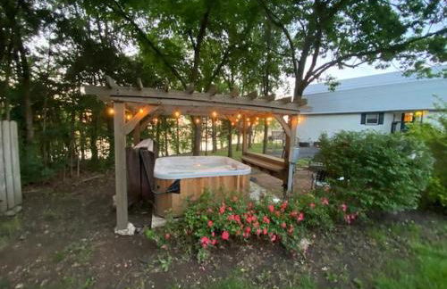 Lured on the Lake Suite (LOL) - Foto 28