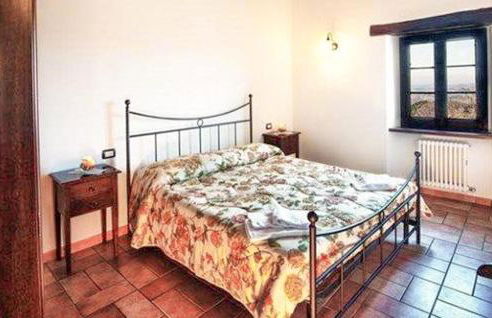 Pet Friendly Apartment In Sant'angelo In Vado - Foto 10