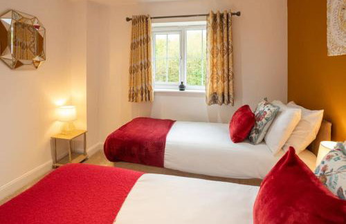 Luxurious 4 Dbl Bedroom house- home away from home - Foto 23