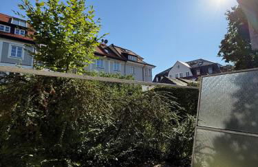 Bright Studio with Private Terrace near Nymphenburg Castle - Photo 10