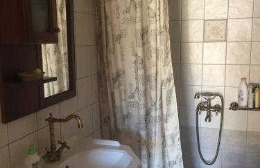 Stephania's Stone House - Foto 15