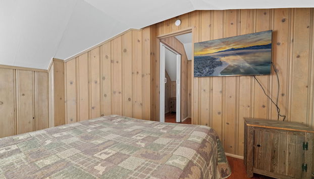 Big Bear Cottage - Walk to Lake, Smart TV, Fireplace, Deck - Foto 5, Habitación