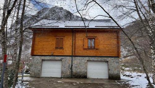 Chalet bois au coeur des Pyrénées ariégeoises - Foto 3