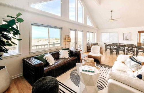 Dune Haus - Oceanfront w Hot Tub, Private Beach - Foto 1