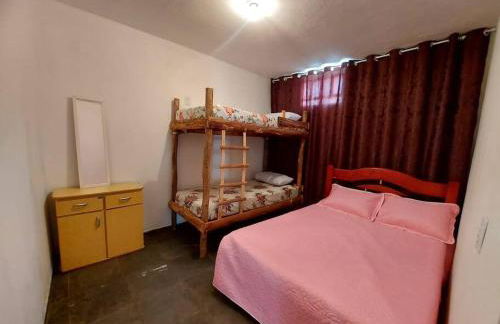 Casa inteira no centro de São Thomé das letras - Foto 23