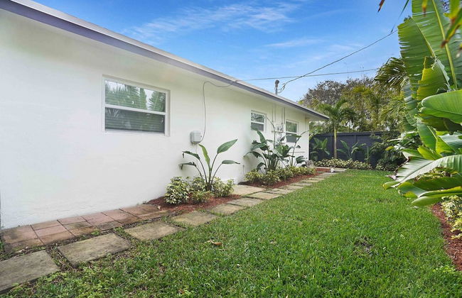 BnB Hyperion Brand New 2b2b Retreat w Patio - Foto 41