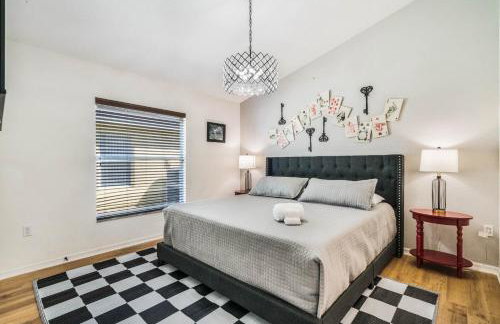 Great Location, gated community, private heated POOL - Foto 11