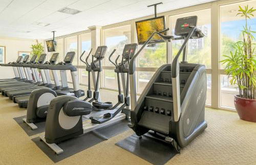 Marina Hideaway - Pool, Hot Tub & Gym - Photo 2