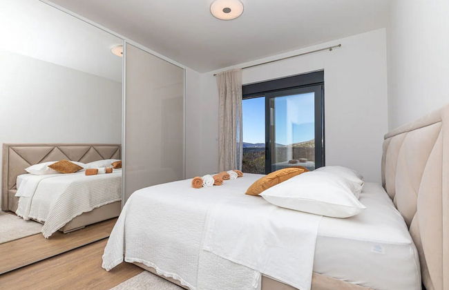 Luxurious Sanctuary Villa Primorski Dolac With Pool - Foto 1