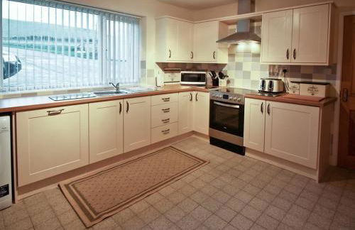 Cob Cottage - Photo 11