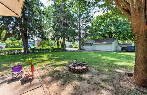 Historic Penn State Home with Fire Pit-Near Stadium! - Foto 17