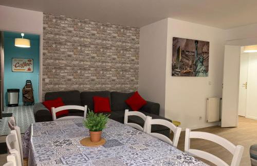 Disney, very spacious comfortable 3 bedrooms family apartment, 8 pers, wifi, NETFLIX - Foto 12