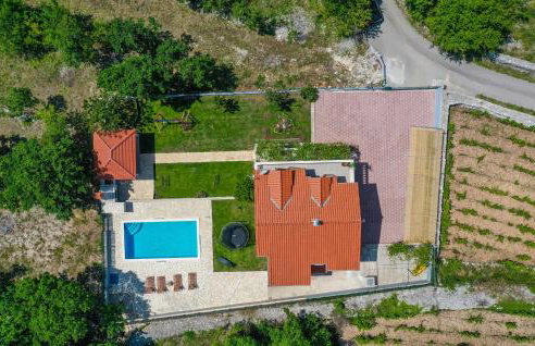 Five-Bedroom Holiday Home In Blato Na Cetini - Photo 15