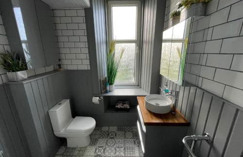 Isle of Bute Blissful Retreat- Stunning 3 Bed Flat - Foto 12