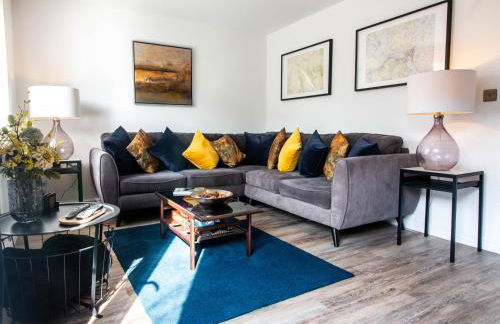 Cosy 4 Bedroom Town House with Mountain views, Private garden and ease of access into Abergavenny - Foto 8