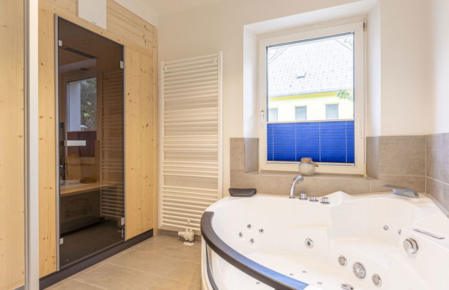 für 5 P. mit IR-Sauna & Sprudelwanne - Foto 5