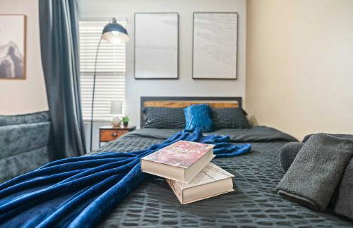 4BR Townhouse King Bed 2-Story Near NC State - Foto 52