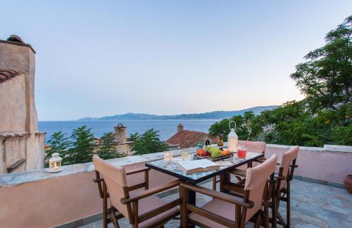 Myrsini's Castle House - Comfortable Residence with Large Balcony & Sea View - Photo 23