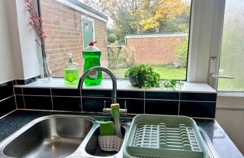 Families, Contractors - 3 Bedrooms - Garden - Fully equipped house - Foto 13