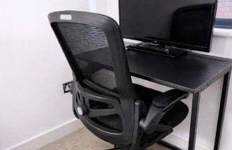 Stylish Garden Flat with Parking 20min to Central London - Foto 13