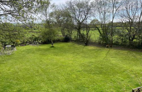 The Loft at Duffryn Mawr Self Catering Cottages - Photo 26