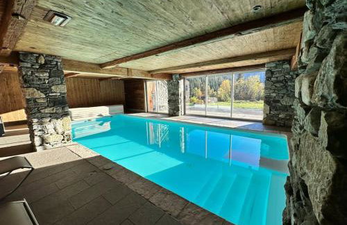 Spacieux Chalet 19pers, Piscine, Jacuzzi, Sauna & Salle de Jeux - Foto 27