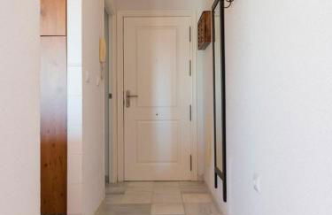 Fantástico ático con terraza, garaje, wifi, con todo para playa, piscina y casa y no facturar maletas! - Foto 16