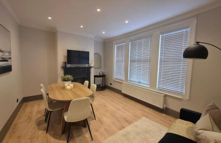 Luxury 3 bedroom House London near Westfield - Foto 24