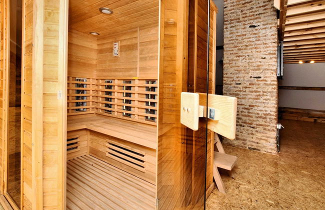 Magnificent Holiday Home in Baronville With Heated Pool & Billiards - Photo 22