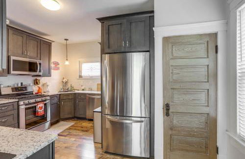 3 Mi to Cedar Point Sunny Sandusky Home with Yard - Foto 9