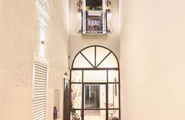 Boutique Heritage Home and Loft with Pool - Foto 1