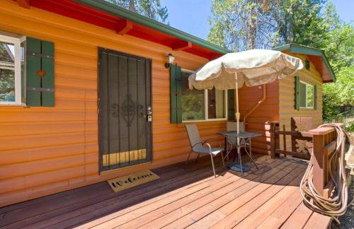 Red Cabin in Twain Harte - King bed - Photo 10