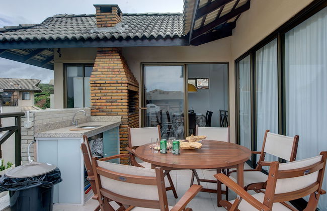 Duplex with Hot Tub near Beach by DM Apartments. - Photo 45