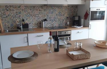 Très joli 2 pièces plein centre, très proche plage centrale - parking - Foto 10