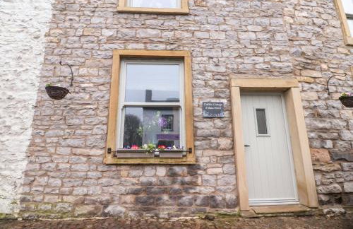 Cobble Cottage - Photo 1