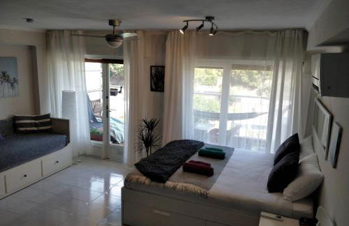 Bonavista Studio with a Balcony - Calella - Photo 2