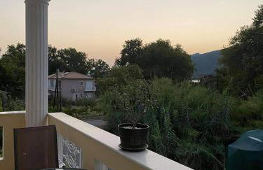 Royal's Studios - Photo 2