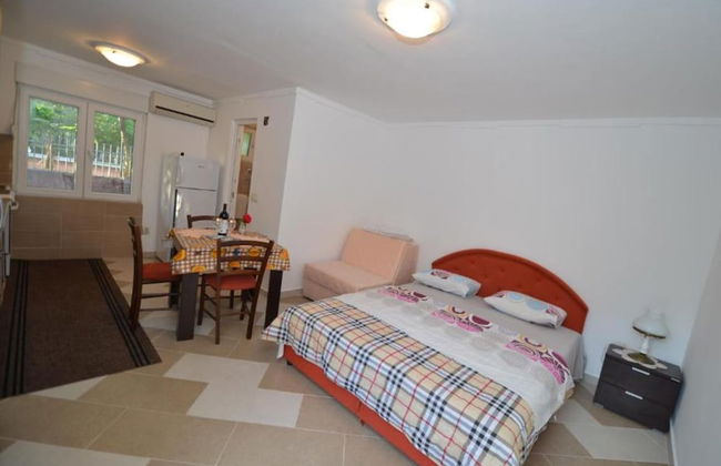 Tivat Bliss Apartments Close to Beach - Photo 15
