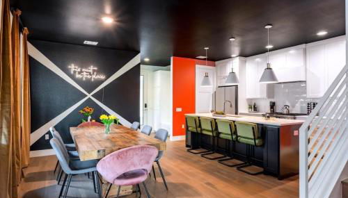 Queens Gambit - 7 Minutes from Downtown - Sleeps 16 - Foto 3