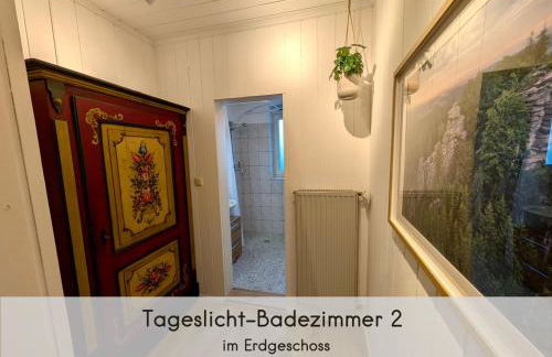 Das Waldhäuschen - bis 10 Personen, 4 Schlafzimmer, 2 Bäder, Tischkicker, kostenlose Parkplätze, WLAN, Smart-TVs - Foto 19