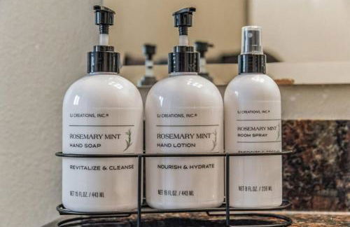 Vibrant 2bed Condo - Stroll to SEA Space Needle - Foto 36