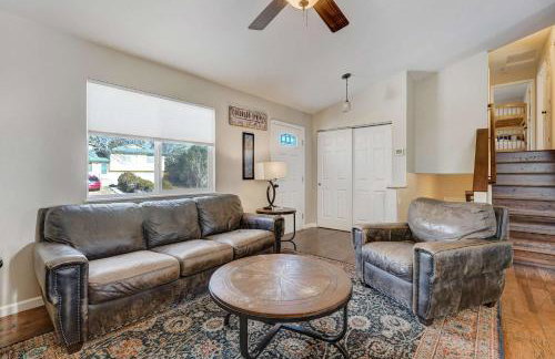 Cresthaven Hall 2 Mins to UCCS Family Fun & BBQ - Foto 8