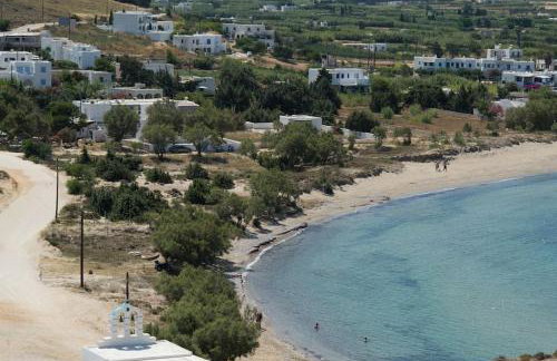 Wave Lullaby, Peaceful Beachfront Retreat in Paros - Photo 19