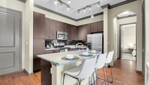 Cozy 2BR- Pool,Gym,Pkng,Near BOK Ctr&Arts Dstrct - Foto 4