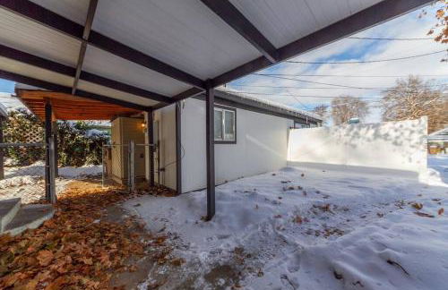 Adorable 2 BD 1 BTH Home Minutes Away from Gonzaga - Foto 21