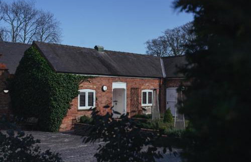 Healing Manor Hotel - Photo 7