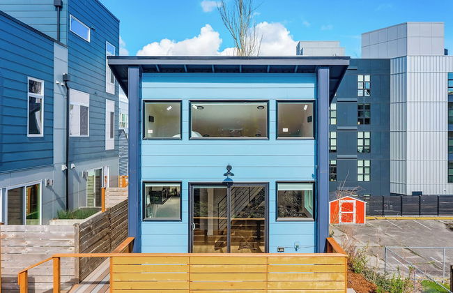 Sleek & Stylish Urban Loft - Foto 16