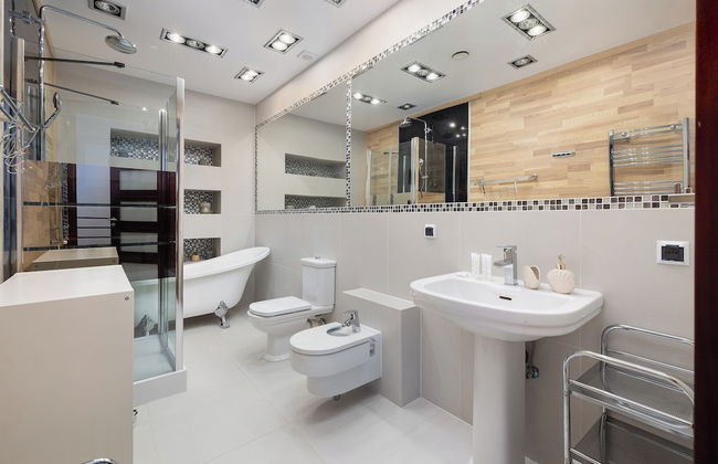 Apartment With Pool by Renters Prestige - Photo 29